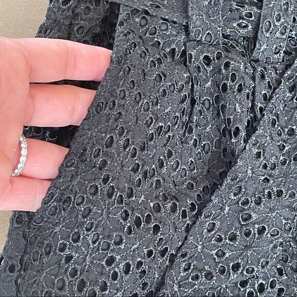 Express Editor Black Eyelet Lace Shorts 2 - Picture 4 of 8